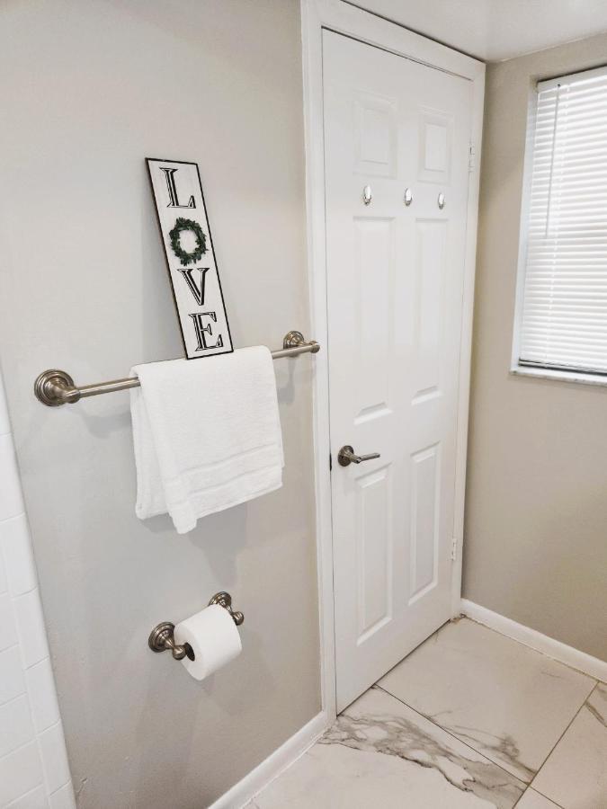 Adorable Mini Suite In טאמפה מראה חיצוני תמונה